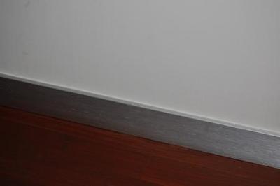 铝合金踢脚线 新一代智能家居的精妙收边艺术【手机中铝网出品】